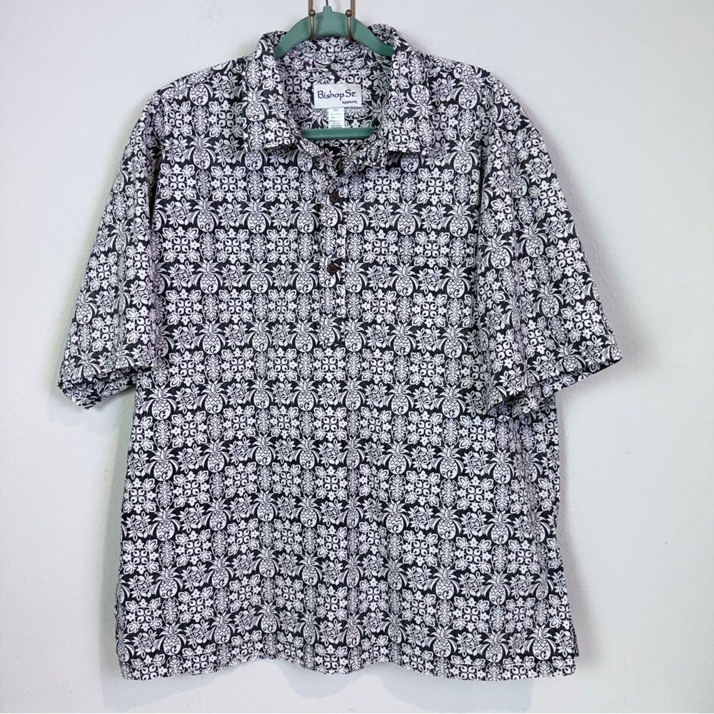 Bishop Street Hawaiian Grey White Reverse Print Pineapple Half Button Shirt 2XL